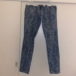 Skinny jeans size 6